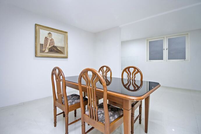 Imagen general del Hotel Reddoorz Plus @ Mas Mansyur. Foto 17