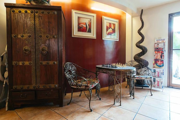 Imagen de los interiores del Hotel Reddoorz Plus Near Abreeza Mall Davao. Foto 15