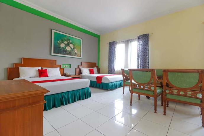 Imagen de la habitación del Hotel Reddoorz Plus Near Alun Alun Kejaksan Cirebon. Foto 7