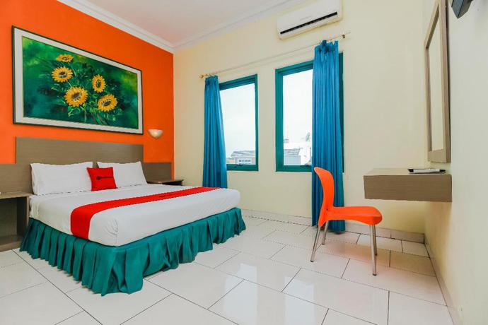 Imagen de la habitación del Hotel Reddoorz Plus Near Alun Alun Kejaksan Cirebon. Foto 14