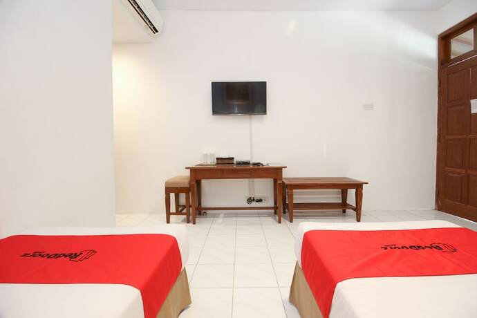 Imagen general del Hotel Reddoorz Plus Near Alun Alun Selatan 2. Foto 5