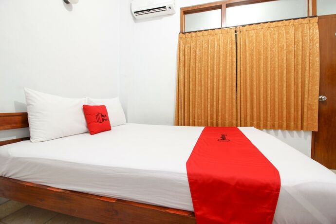 Imagen general del Hotel Reddoorz Plus Near Alun Alun Selatan. Foto 11
