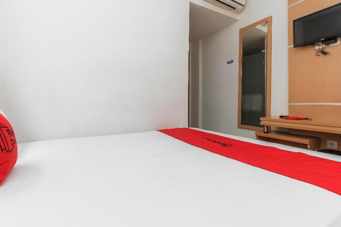 Imagen de la habitación del Hotel Reddoorz Plus Near Galaxy Bekasi. Foto 6