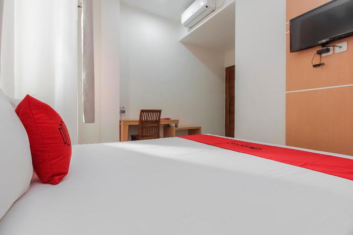 Imagen de la habitación del Hotel Reddoorz Plus Near Galaxy Bekasi. Foto 16