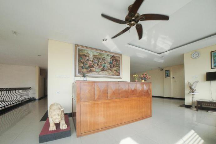 Imagen de los interiores del Hotel Reddoorz Plus Near Green Pramuka Square Mall. Foto 20