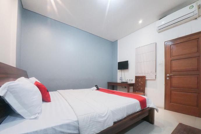 Imagen de la habitación del Hotel Reddoorz Plus Near Green Pramuka Square Mall. Foto 5