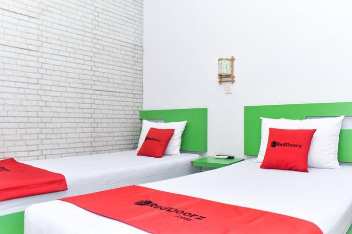 Imagen de la habitación del Hotel Reddoorz Plus Near Hartono Mall. Foto 10