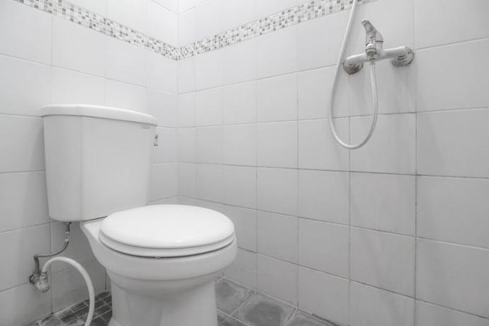 Imagen de la habitación del Hotel Reddoorz Plus Near Hartono Mall. Foto 12