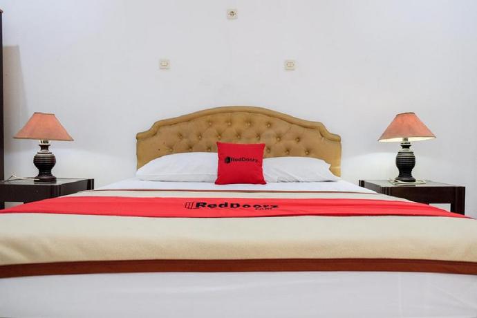 Imagen de la habitación del Hotel Reddoorz Plus Near Jalan Baru Bogor. Foto 11