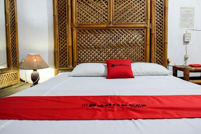 Imagen de la habitación del Hotel Reddoorz Plus Near Jalan Baru Bogor. Foto 16