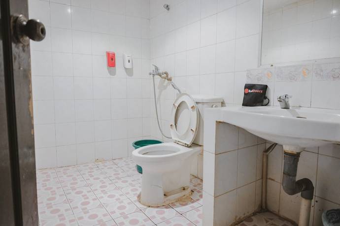 Imagen de la habitación del Hotel Reddoorz Plus Near Jambi Prima Mall. Foto 5