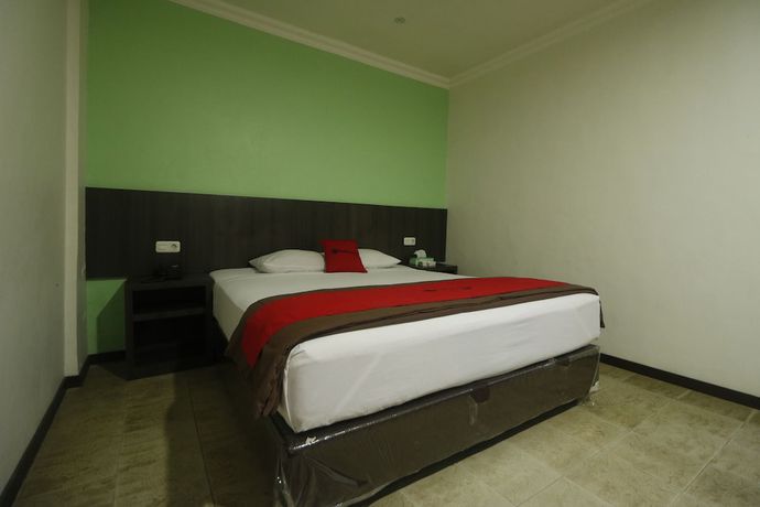 Imagen de la habitación del Hotel Reddoorz Plus Near Jambi Prima Mall. Foto 14
