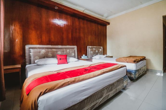 Imagen de la habitación del Hotel Reddoorz Plus Near Jambi Prima Mall. Foto 16