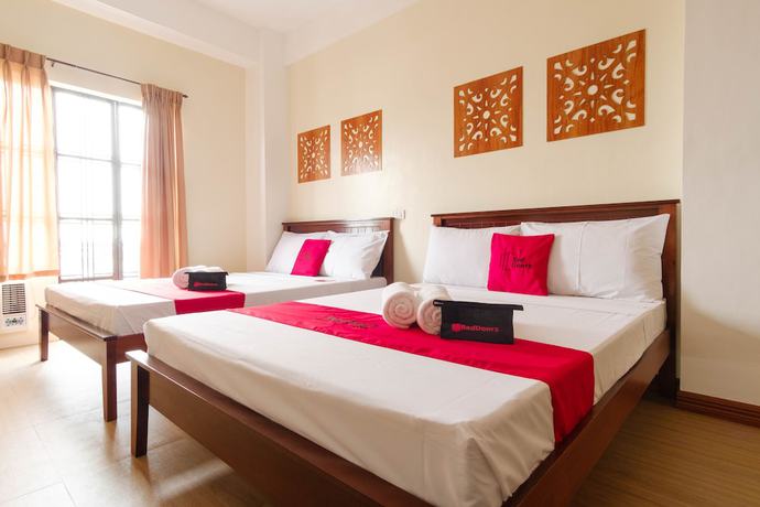 Imagen de la habitación del Hotel Reddoorz Plus Near Johnson and Johnson Paranaque. Foto 13