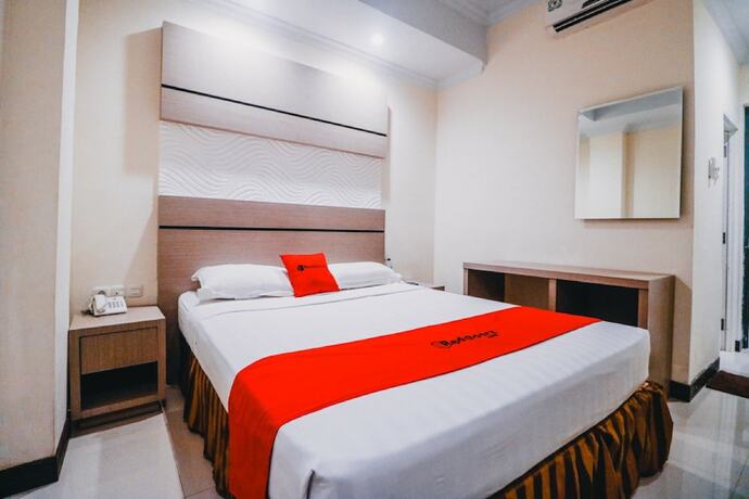 Imagen de la habitación del Hotel Reddoorz Plus Near Makassar Town Square. Foto 26