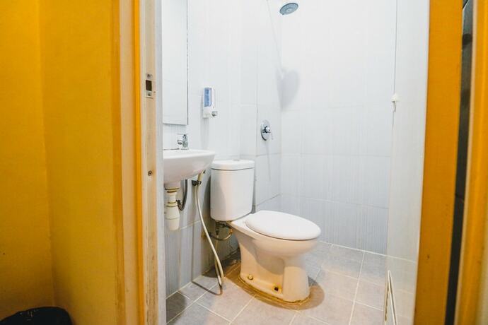 Imagen general del Hotel Reddoorz Plus Near Mall Panakukang 2. Foto 4