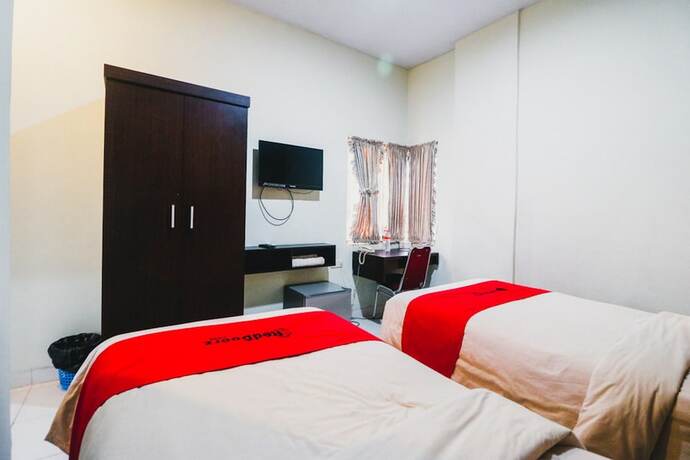 Imagen general del Hotel Reddoorz Plus Near Mall Panakukang 2. Foto 6