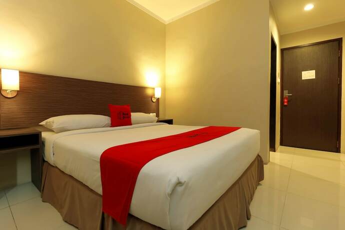 Imagen general del Hotel Reddoorz Plus Near Pantai Losari. Foto 9