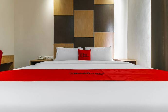 Imagen general del Hotel Reddoorz Plus Near Pantai Losari. Foto 15