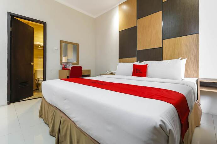 Imagen general del Hotel Reddoorz Plus Near Pantai Losari. Foto 1