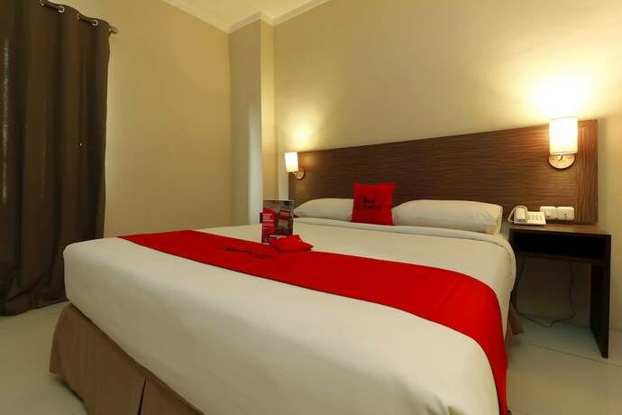 Imagen de la habitación del Hotel Reddoorz Plus Near Pantai Losari. Foto 23