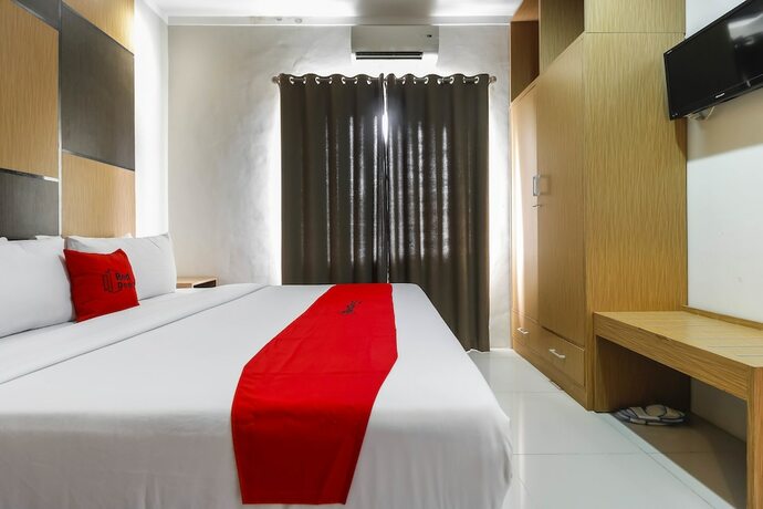 Imagen de la habitación del Hotel Reddoorz Plus Near Pantai Losari. Foto 29