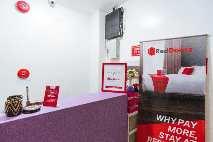 Imagen de los interiores del Hotel Reddoorz Plus Near Robinsons Place Manila. Foto 16