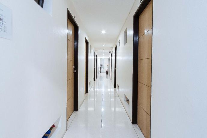 Imagen de los interiores del Hotel Reddoorz Plus Near Robinsons Place Manila. Foto 19