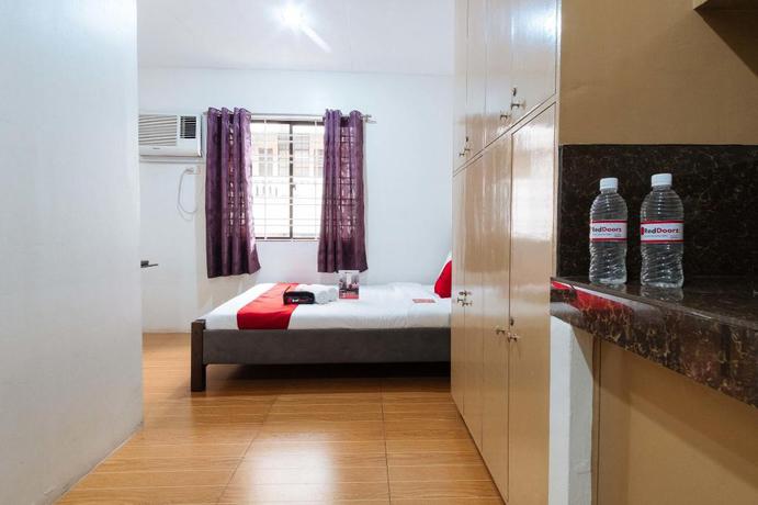 Imagen de la habitación del Hotel Reddoorz Plus Near Robinsons Place Manila. Foto 7