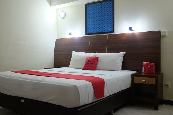Imagen general del Hotel Reddoorz Plus Near Senen. Foto 3