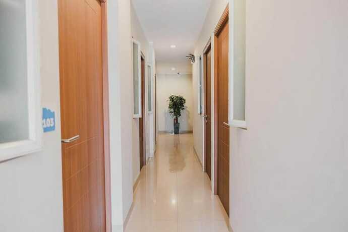 Imagen general del Hotel Reddoorz Plus Near Soekarno Hatta Airport Taman Mahkota. Foto 6