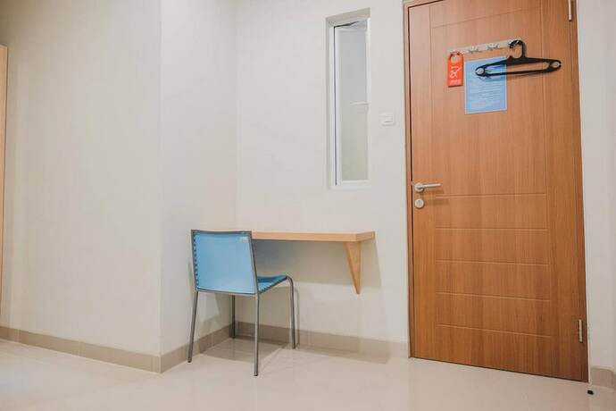 Imagen de la habitación del Hotel Reddoorz Plus Near Soekarno Hatta Airport Taman Mahkota. Foto 18