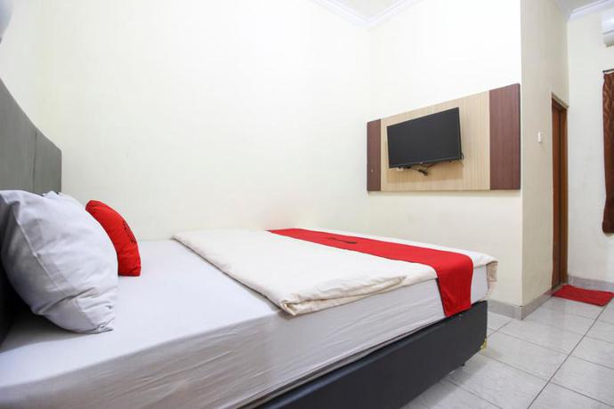 Imagen general del Hotel Reddoorz Plus Near Stadion Mandala Krida. Foto 2