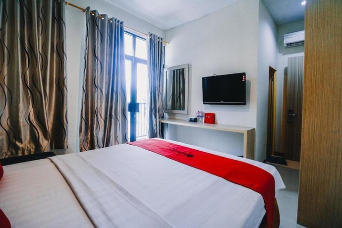 Imagen de la habitación del Hotel Reddoorz Plus Near Sultan Hasanuddin Airport. Foto 4