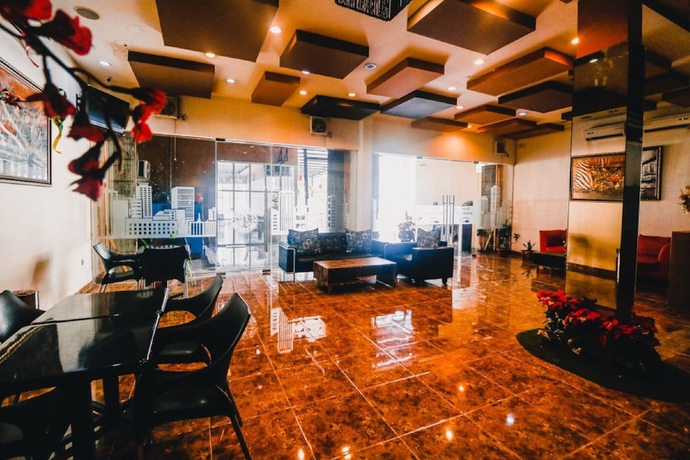 Imagen de los interiores del Hotel Reddoorz Plus Near Sultan Hasanuddin Airport. Foto 10