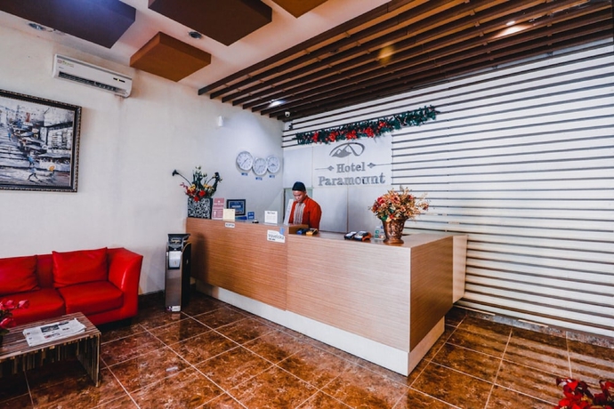 Imagen de los interiores del Hotel Reddoorz Plus Near Sultan Hasanuddin Airport. Foto 13