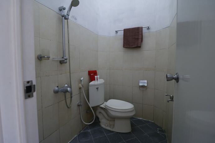Imagen general del Hotel Reddoorz Plus Near Undip Tembalang. Foto 15