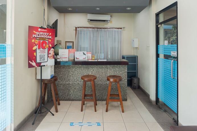 Imagen general del Hotel Reddoorz Plus Near Universitas Indonesia. Foto 6
