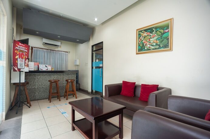 Imagen general del Hotel Reddoorz Plus Near Universitas Indonesia. Foto 15