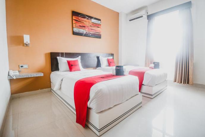 Imagen de la habitación del Hotel Reddoorz Plus Near Universitas Negeri Makassar. Foto 4
