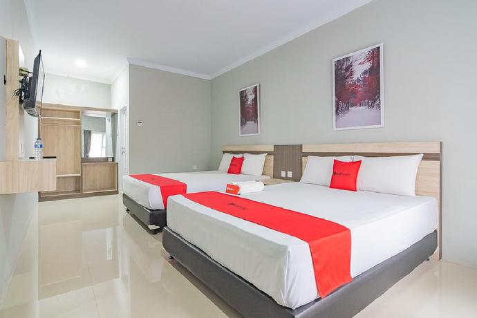 Imagen de la habitación del Hotel Reddoorz Plus @ Otista Garut. Foto 14