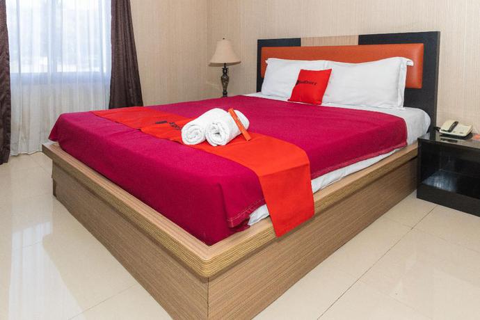 Imagen de la habitación del Hotel Reddoorz Plus @ Paal 2 Manado. Foto 15