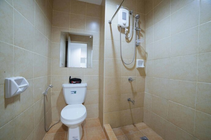 Imagen general del Hotel Reddoorz Plus @ Roxas Street Davao. Foto 6