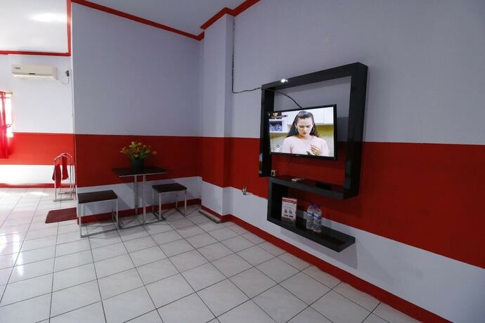 Imagen general del Hotel Reddoorz Plus @ Samratulangi Manado. Foto 7