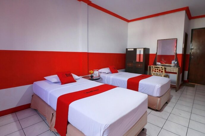 Imagen general del Hotel Reddoorz Plus @ Samratulangi Manado. Foto 11