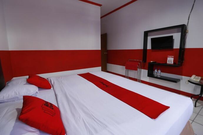 Imagen general del Hotel Reddoorz Plus @ Samratulangi Manado. Foto 14
