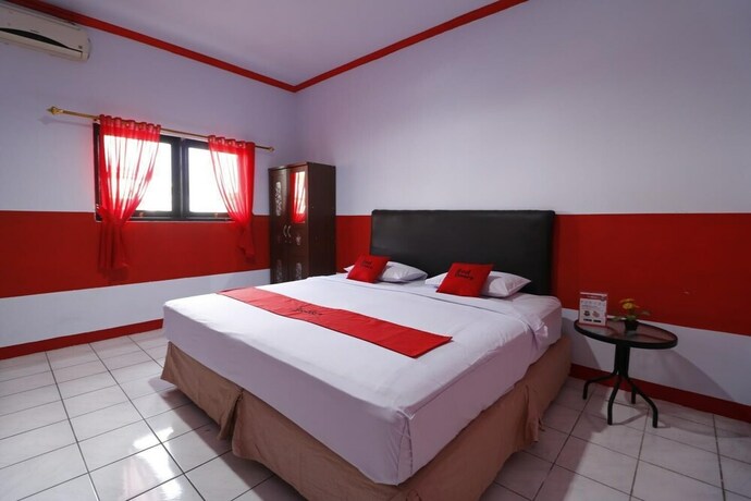 Imagen de la habitación del Hotel Reddoorz Plus @ Samratulangi Manado. Foto 28