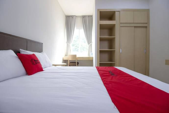 Imagen general del Hotel Reddoorz Plus @ Scbd. Foto 8
