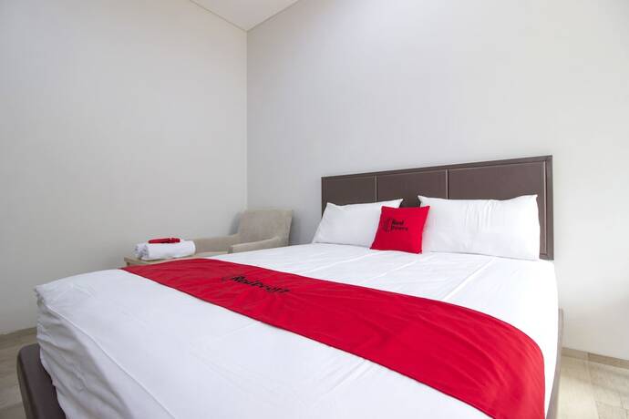 Imagen general del Hotel Reddoorz Plus @ Scbd. Foto 12