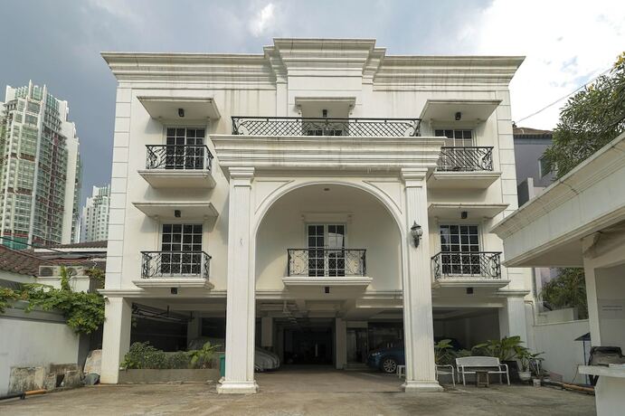 Imagen general del Hotel Reddoorz Plus @ Setiabudi Barat. Foto 2